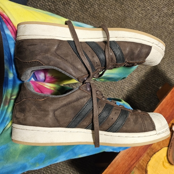 ADIDAS shell top Mens suede sneakers.  Great worn condition. - Picture 4 of 10